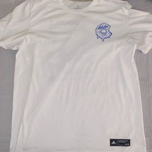 XL Adidas T-Shirt
